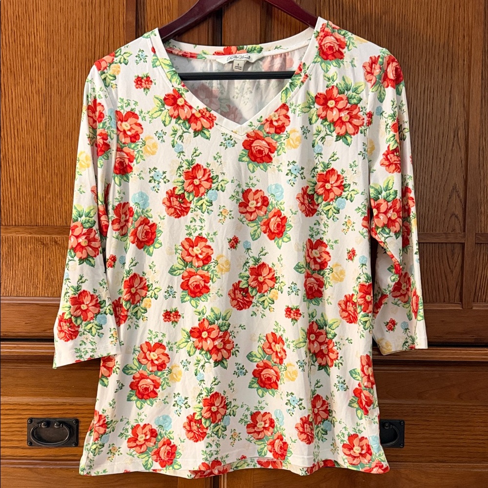 The Pioneer Woman V-neck 3/4 Sleeve Floral Top Buttery Soft Summer Grandma Chic